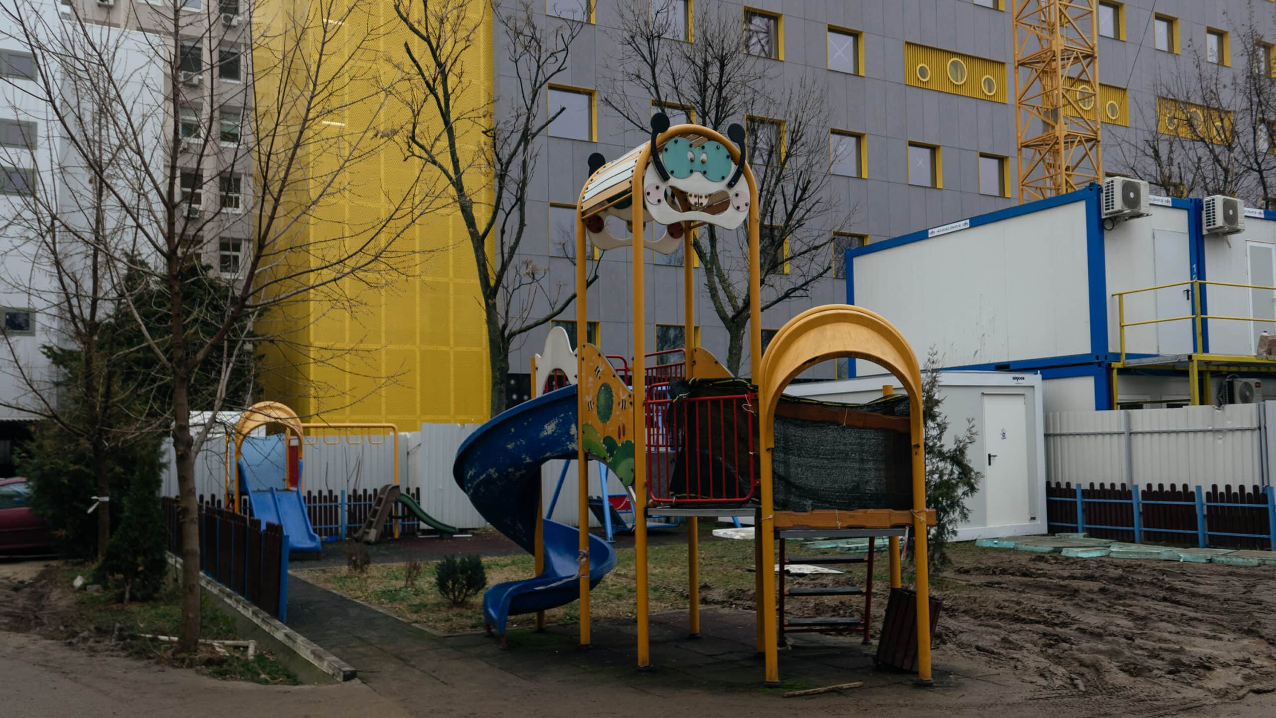 P2350176
